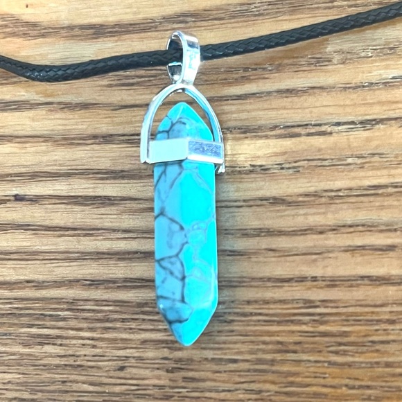 🆕Beautiful blue turquoise pendant on an 18” black leather cord. NIB. - Picture 5 of 7